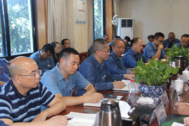 泸天化股份公司党委中心组学习002.jpg