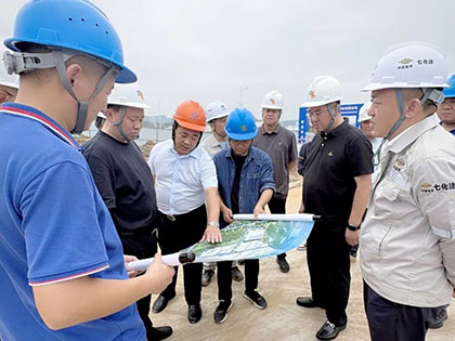 泸天化领导深入四大重点项目建设现场调研督导