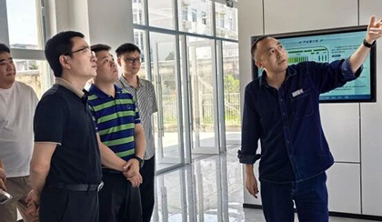 泸州市科技局到泸天化科技创新产业孵化平台调研