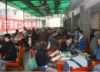 泸天化离退休老同志欢度重阳节