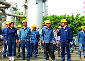 集团公司总经理宁忠培率队来公司开展节前安全检查