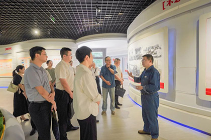 四川天华公司交流团来公司考察交流