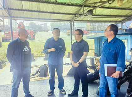 泸天化集团公司副总经理陈锦率队检查港口节前安全工作