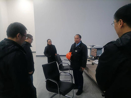 泸天化股份公司党委书记、董事长廖廷君到指挥中心调研指导工作